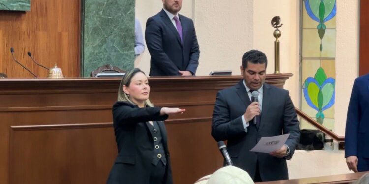 “Sinaloa saldrá adelante”: designan a Yeraldine Bonilla como gobernadora sustituta