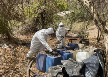 Ejército Mexicano aseguró 5 áreas de concentración de material diverso para la elaboración de droga sintética en Culiacán y Cósala