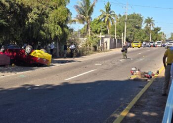 Trágico accidente en Navolato deja dos jóvenes muertos y una herida de gravedad