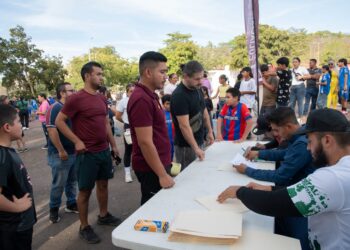 Mundialito Culiacán 2026 ya tiene selecciones listas; Ayuntamiento entrega uniformes a cerca de mil niñas y niños