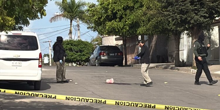 Un hombre resultó con lesiones graves al ser atacado a balazos en la colonia Rubén Jaramillo