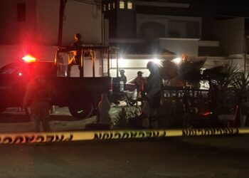 Investigan como feminicidio asesinato de dos mujeres en abarrotes de la Emiliano Zapata