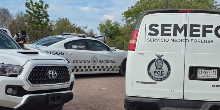 Un hombre fue encontrado asesinado a un costado de la carretera México 15 en Culiacán