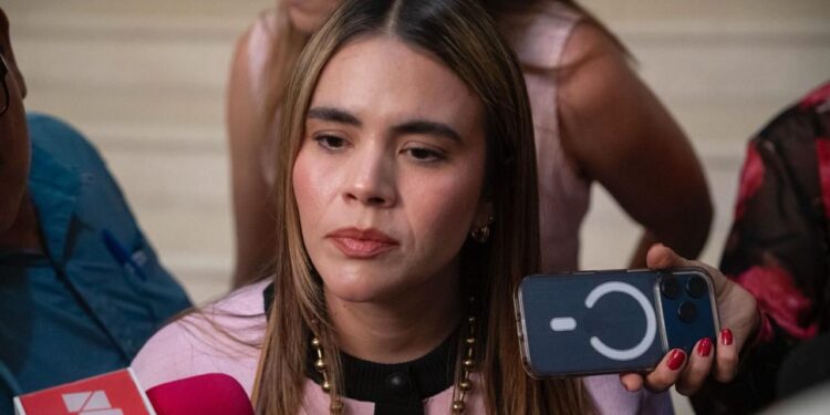 “Desde un día antes no había acudido a laborar”: Alcaldesa de Culiacán sobre empleado señalado por EU