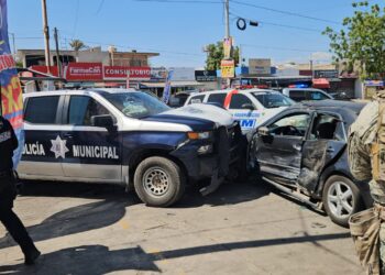 Choque en Culiacán deja cuatro lesionados, entre ellos tres policías municipales