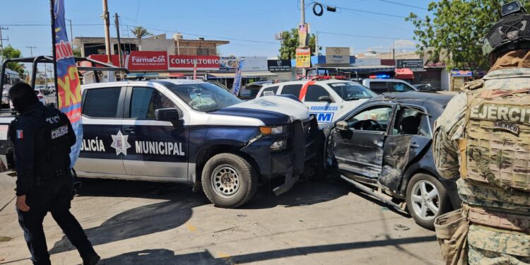 Choque en Culiacán deja cuatro lesionados, entre ellos tres policías municipales