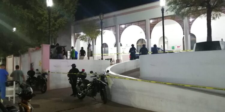 Atacan a balazos a joven en Jardines de la Sierra; muere al llegar al hospital