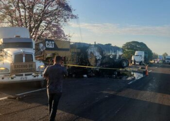 Aparatoso accidente en la Maxipista Culiacán-Mazatlán deja un muerto y dos heridos graves