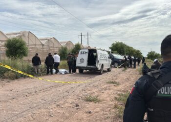 Hallan cadáver envuelto en una cobija y con las manos atadas en Aguaruto