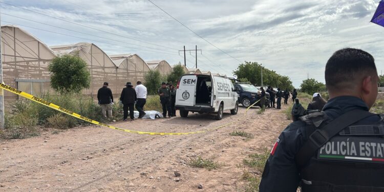Hallan cadáver envuelto en una cobija y con las manos atadas en Aguaruto