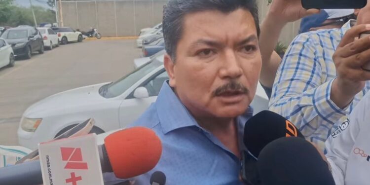 Marco Antonio Almanza comparece ante la FGR y rechaza nexos con “Los Chapitos”