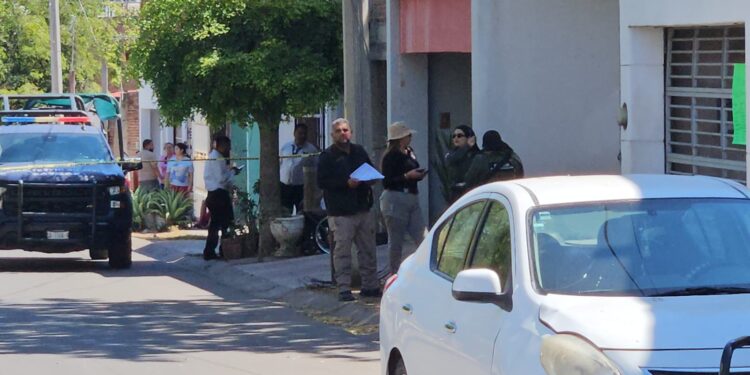 Asesinan a joven mientras lavaba tenis en un domicilio del fraccionamiento Los Ángeles