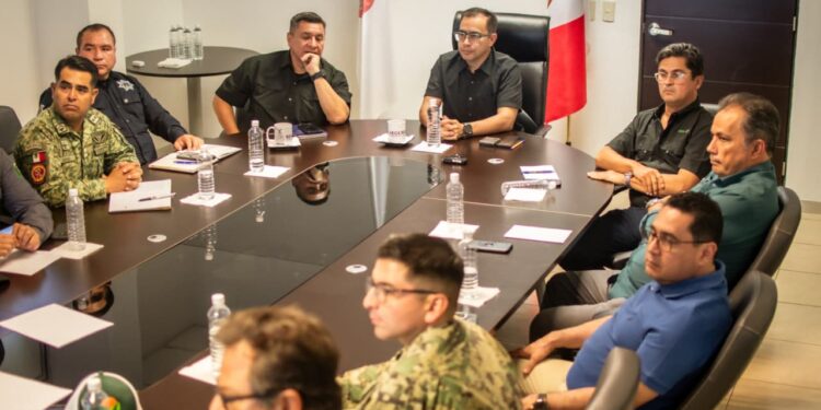 Grupo Interinstitucional y representantes del sector agrícola revisan avances del operativo “Cosecha Segura 2025”