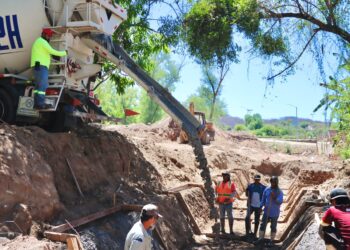 Continúa la transformación en Badiraguato; da inicio la construcción de red de drenaje sanitario en el malecón del municipio