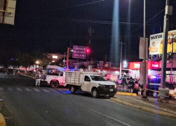 Asesinan a balazos a conductor de una camioneta frente a Ciudad Universitaria en Culiacán