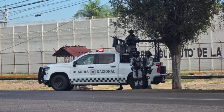 Identifican a los 7 reos asesinados dentro del penal de Aguaruto en Culiacán