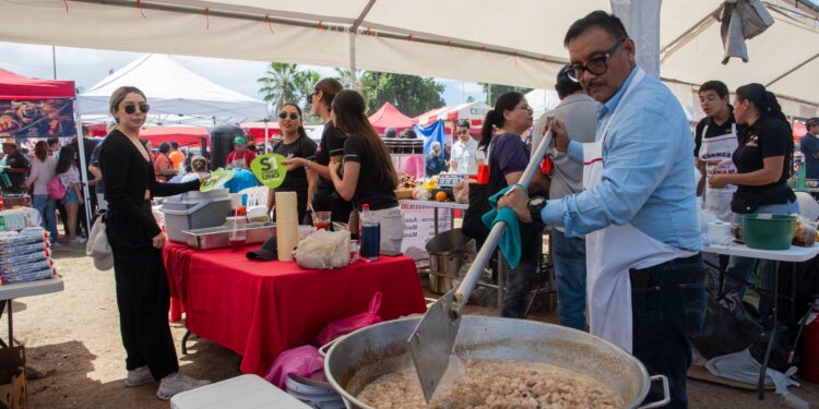 Feria del Chicharrón Estatal 2026 reúne a cientos de culiacanenses