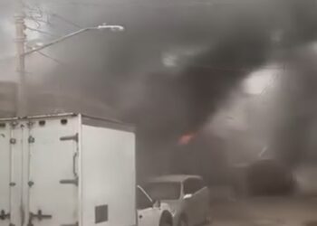 Vandalizan y prenden fuego a vivienda en la colonia 5 de Mayo
