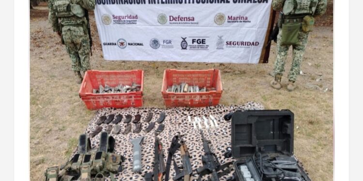 Tras enfrentamiento en Rosario militares localizan campamento clandestino con armas, explosivos y equipo táctico