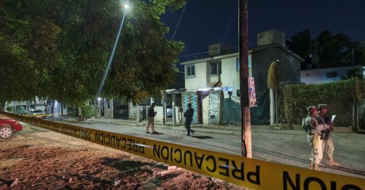 Asesinan a balazos a un hombre dentro de una vivienda en Infonavit Barrancos