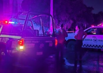 Encuentran a un hombre asesinado a golpes junto al panteón de “El Tamarindo”