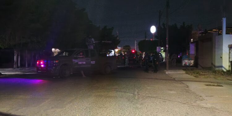 Hallan asesinan a balazos a dos hombres en la colonia Gustavo Díaz Ordaz