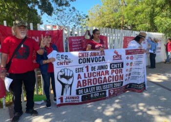 CNTE inicia plantón en la SEPyC y exige abrogación de la Ley del ISSSTE de 2007