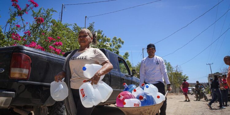 Inicia DIF Culiacán distribución de agua para apoyar a familias afectadas por la sequía