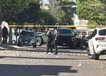 Matan a balazos a un hombre en Azaleas
