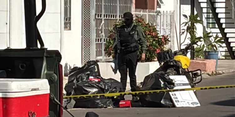 Asesinan a balazos a un hombre mientras hurgaba entre basura en la colonia La Campiña