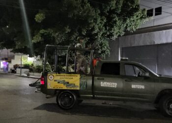 Ataque armado en funeraria desata persecución y enfrentamiento; deja un muerto y dos detenidos en Culiacán