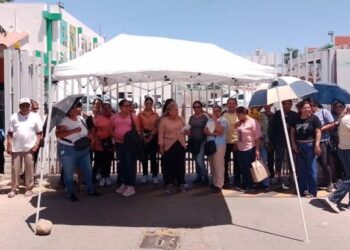 CFE denuncia a líder de Justicia Social tras protesta en oficinas de Guasave