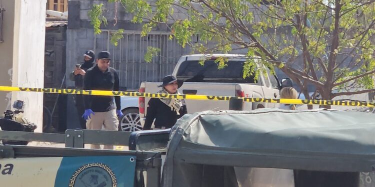 Mecánico es asesinado a balazos dentro de una camioneta en un fraccionamiento