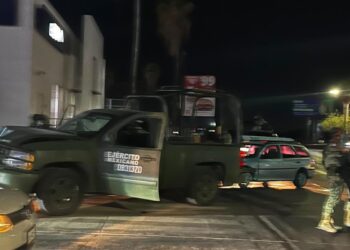 Patrulla de la Sedena participa en choque sobre el bulevar Musala
