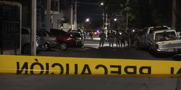 Asesinan a balazos a una mujer en Infonavit Barrancos