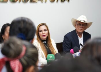 Paola Gárate desmiente a Sedena: asegura que sí denunció amenazas tras recibir corona fúnebre