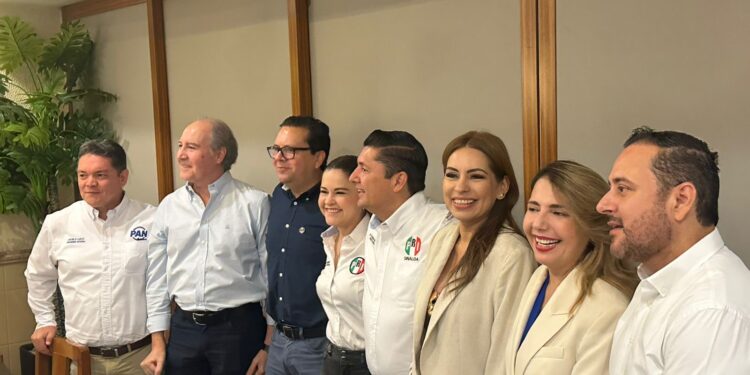 ¿Se cocina una alianza? PRI llega a conferencia del PAN y desata especulaciones rumbo a 2027