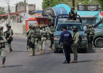 Ataque armado en la colonia 21 de Marzo deja dos hombres heridos; militares detienen a un presunto agresor