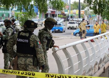 Hallan sin vida a adulto mayor en canal pluvial del oriente de Culiacán