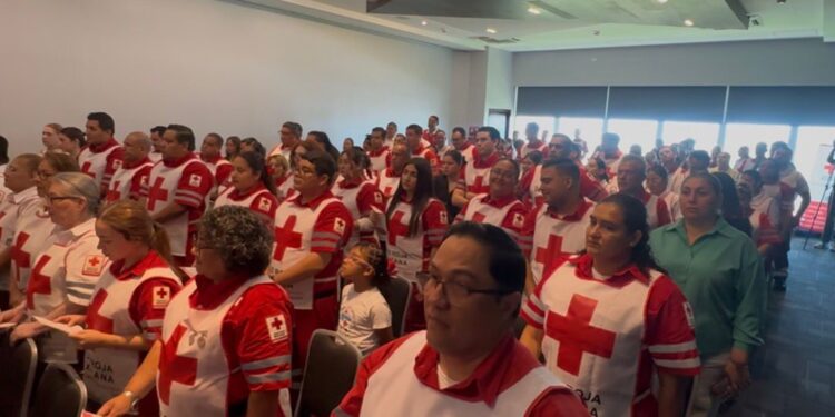 En el Día Internacional del Socorrista, Cruz Roja destaca labor de paramédicos tras 21 meses de violencia en Sinaloa