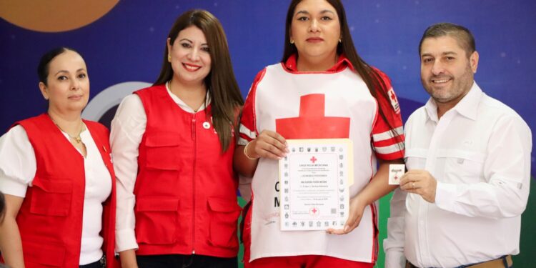 El alcalde José Paz López celebró y reconoció la labor de socorristas, paramédicos y voluntarios en Badiraguato