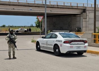 Asesinan a balazos a un joven bajo el puente de acceso al Aeropuerto Internacional de Culiacán