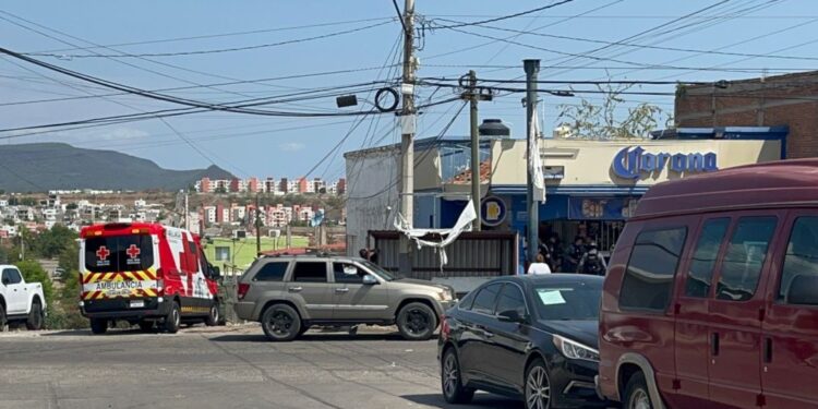 Asesinan a balazos a propietario de un expendio de cerveza en la colonia Josefa Ortiz de Domínguez, en Culiacán