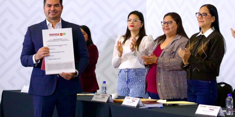 Rodolfo Valenzuela se registra en el proceso interno de Morena rumbo a la gubernatura de Sinaloa en 2027