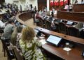 Congreso aprueba licencias indefinidas de los diputados Rodolfo Valenzuela Sánchez y Kristiam Alexis Espinoza García