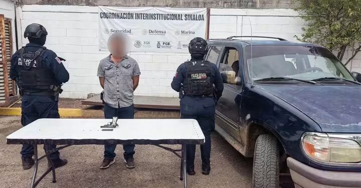 Grupo Interinstitucional detiene a un civil y asegura un arma corta, cartuchos y un vehículo en Culiacán