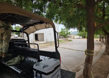 Encuentran a un hombre asesinado y envuelto en plástico en Villa Bonita, Culiacán
