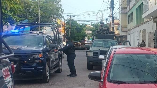 Privan de la libertad a herrero en pleno Centro de Culiacán; grupo armado se lo lleva en una camioneta