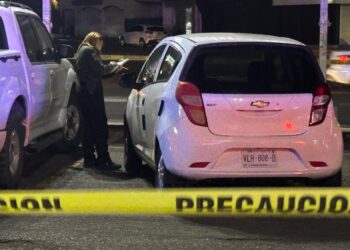 Privan de la libertad a un hombre en Villas del Río; localizan abandonado su vehículo en la Soriana Zapata