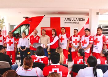 Cruz Roja Badiraguato recibe una nueva ambulancia equipada; alcalde José Paz López reitera apoyo a la institución